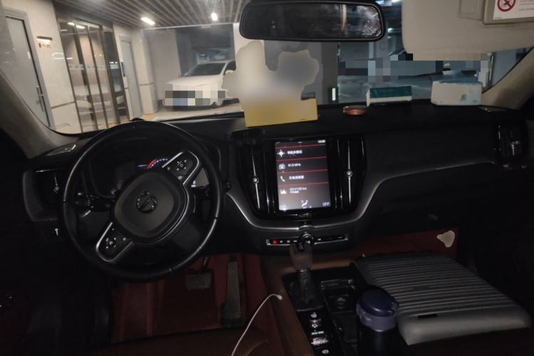 Used Volvo XC60 2019 T5 4x4 Smart Edition China VI Standard
