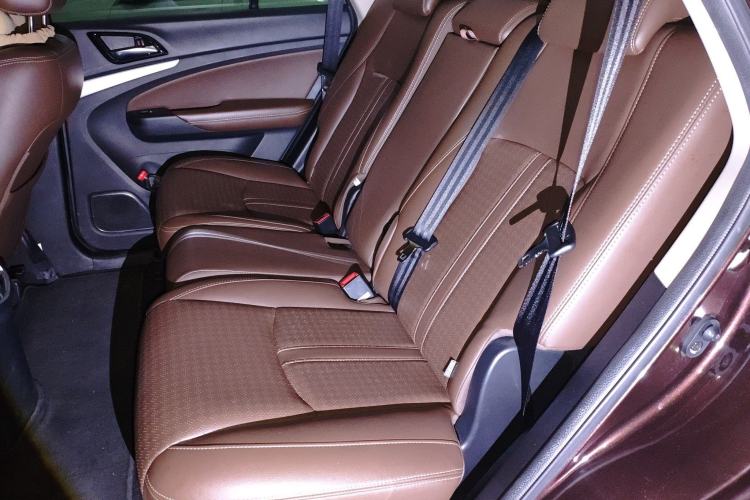 Used BYD S7 2015 2.0T Automatic Prestige Model