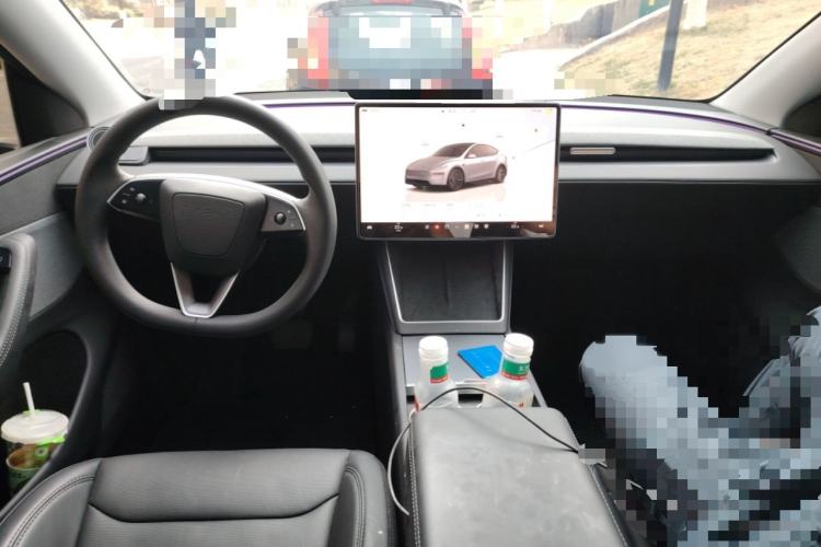 Used Tesla Model Y 2025 Rear-Wheel-Drive Version