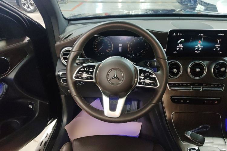 Used Mercedes-Benz GLC 2020 GLC 300 L 4MATIC Dynamic Edition Steering Wheel