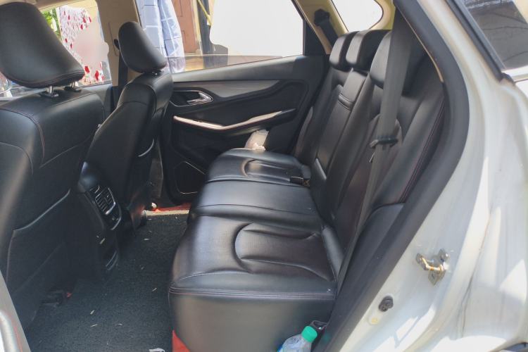 Used Baojun 560 2015 1.8L manual luxury version