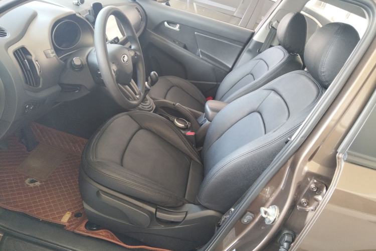 Used Kia Sportage R 2016 2.0L Manual Two-Wheel Drive GL Trim
