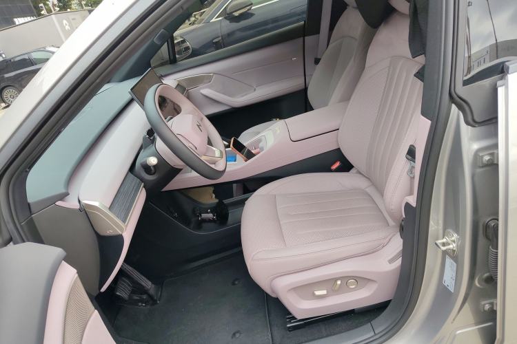 Used ONVO L60 2024 60 kWh Rear-Drive Version
