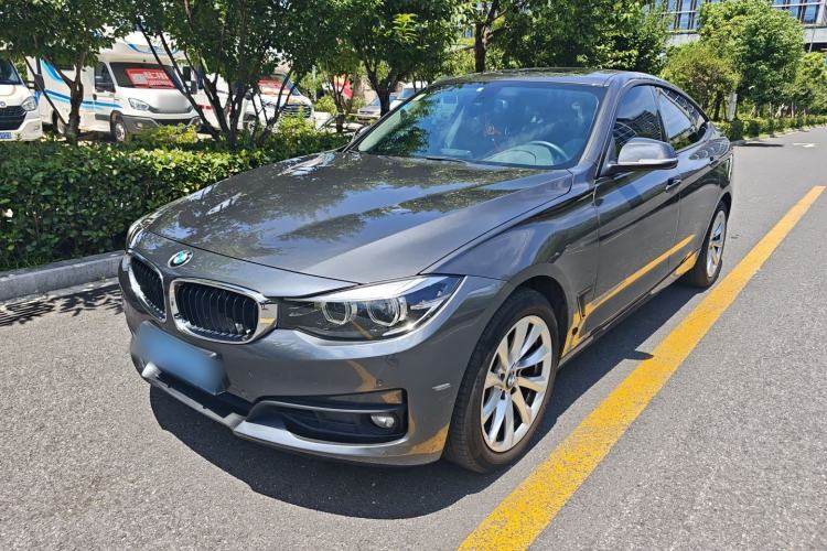 Used BMW 3 Series GT 2019 320i Sport Edition Front Left 45 Deg