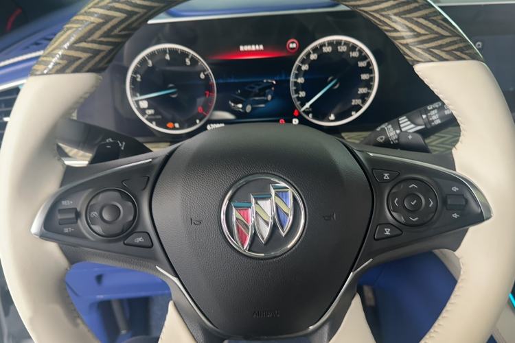 Used Buick GL8 2021 ES Landtrek 653T Comfort Edition Steering Wheel