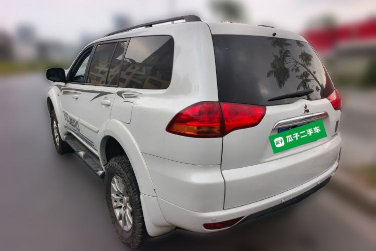 Used Mitsubishi Pajero Sport 2013 3.0L Automatic Two-Wheel Drive Luxury Edition Rear Left 45 Deg