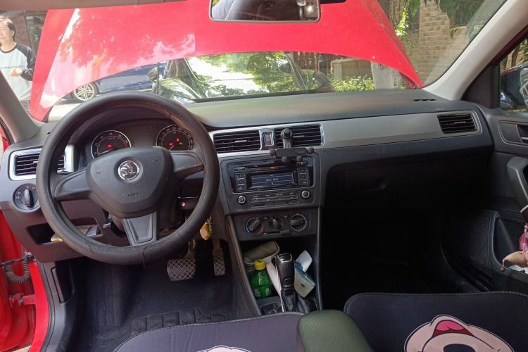 Used Skoda Rapid Spaceback 2014 1.6L Automatic Enjoyment Edition