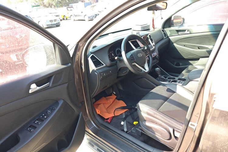 Used Hyundai Tucson 2015 1.6T Dual-Clutch Two-Wheel-Drive Smart Model