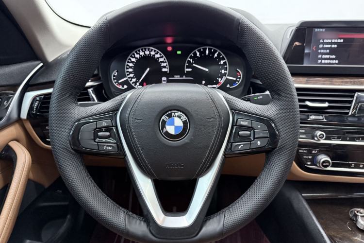 Used BMW 5 Series 2018 528Li Launch Special Edition Interior 4