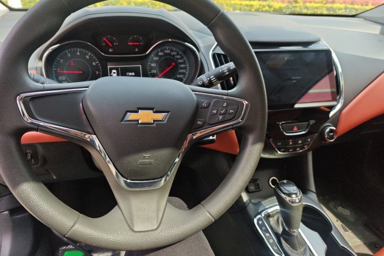 Used Chevrolet Cruze 2017 1.5L Hatchback Automatic Xuanfeng Edition