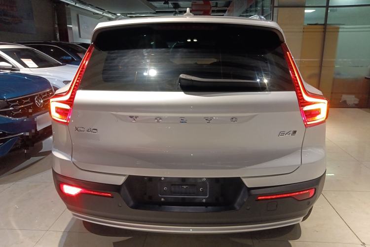 Used Volvo XC40 2023 B4 4x4 Smart Luxury Edition