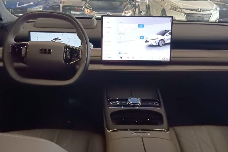 Used Geely Galaxy 8 2025 130km EM-P Starship Edition