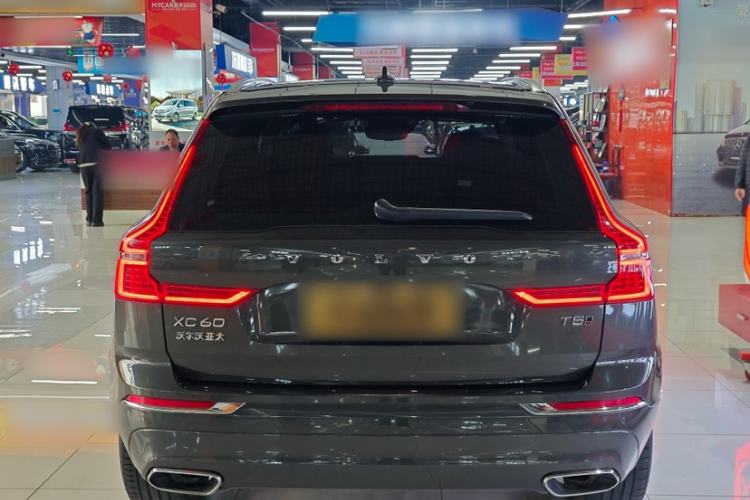 Used Volvo XC60 2021 T5 4x4 Smart Luxury Edition Exterior 5