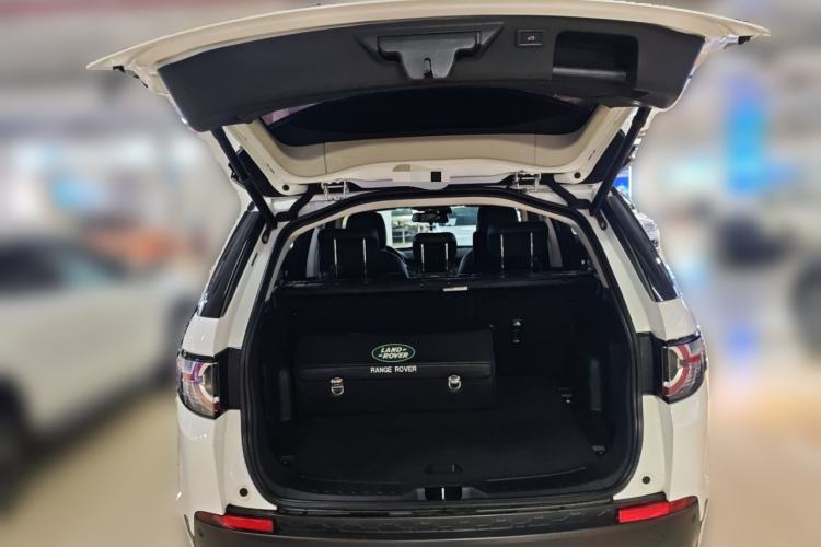 Used Land Rover Discovery Sport 2019 240 PS PURE Edition China V Standard Trunk