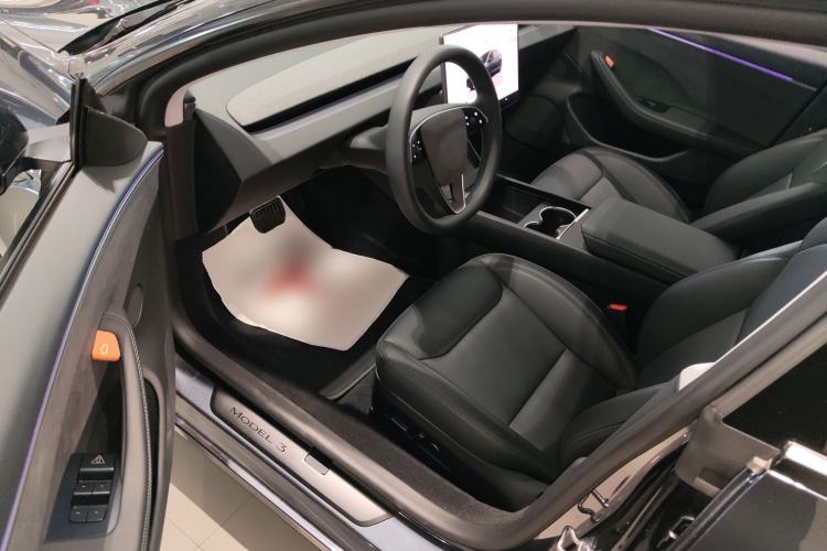 Used Tesla Model 3 2023 Long-Range All-Wheel-Drive Version
