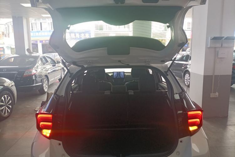 Used Toyota YARiS L Zhi Xuan 2022 X-Trail 1.5L CVT Leading PLUS Edition Trunk