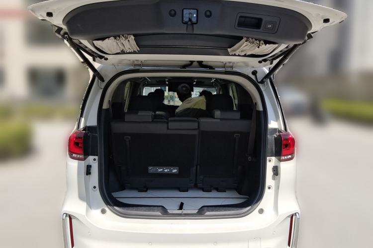 Used GAC Trumpchi M8 2021 Master Series 390T Ultimate Edition Trunk