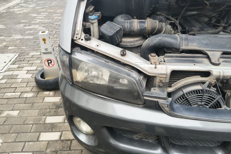 Used JAC Group Refine 2011 2.4L Colorful Journey Gasoline Standard Edition HFC4GA1-C
