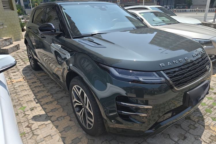 Used Land Rover Range Evoque 2024 Aurora L 249 PS Prestige Light-Chasing Edition