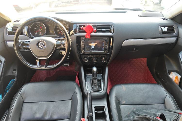 Used Volkswagen Sagitar 2015 230TSI Automatic Comfort Version