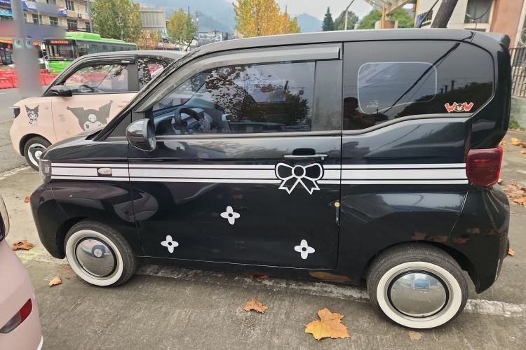 Used Chery QQ Ice Cream 2022 170km Sundae Phosphate Lithium-Ion