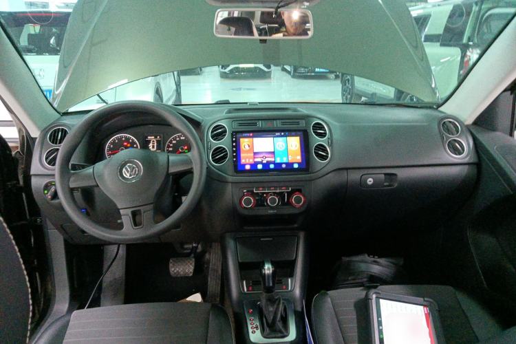 Used Volkswagen Tiguan L 2016 300TSI Automatic Two-Wheel Drive Trend Edition