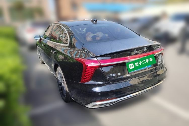 Used Hongqi H5 2025 2.0T Automatic Flag Edition – 500 000 Units Commemorative Version
