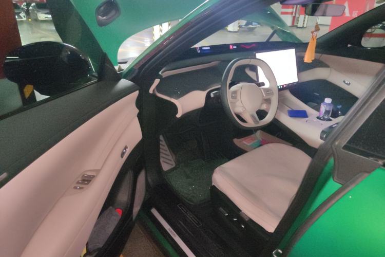 Used Xiaomi Auto YU7 2025 Ultra-Long Range All-Wheel Drive Pro Version
