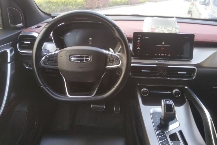 Used Geely Auto Coolray 2019 Sport Model 260T DCT Battle China V Standard Steering Wheel