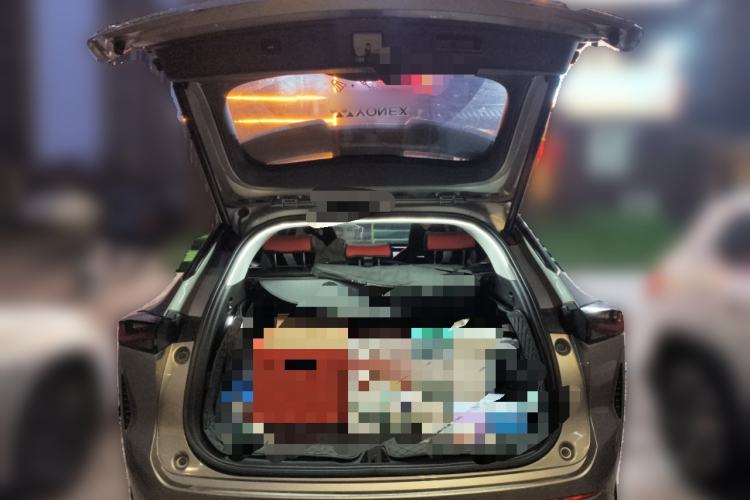 Used CHANGAN OSHAN Z6 2022 Blue Whale 1.5T DCT Luxury Model Trunk