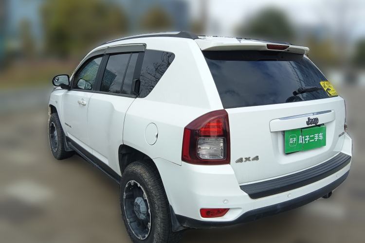 Used Jeep Compass 2014 2.4L four-wheel drive sport version
