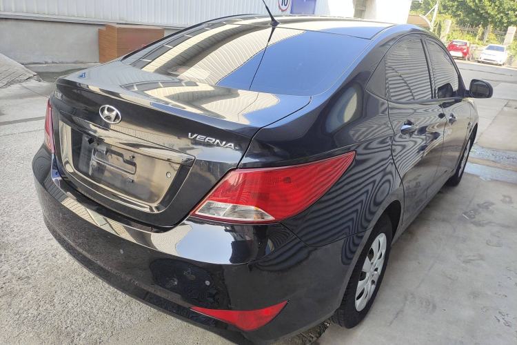Used Hyundai Verna (older generation) 2014 1.4L Manual Smart GLS Trim
