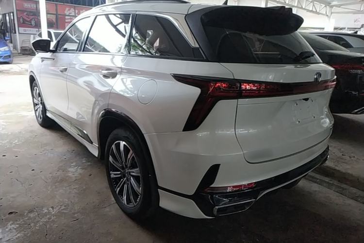 Used CHANGAN CS75 PLUS 2023 3rd Generation 1.5T Automatic Prestige Model Exterior 2