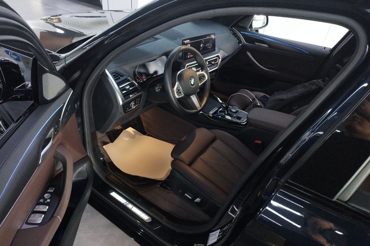 Used BMW X3 2022 xDrive30i Luxury Edition M Night Sky Package Driver Seat