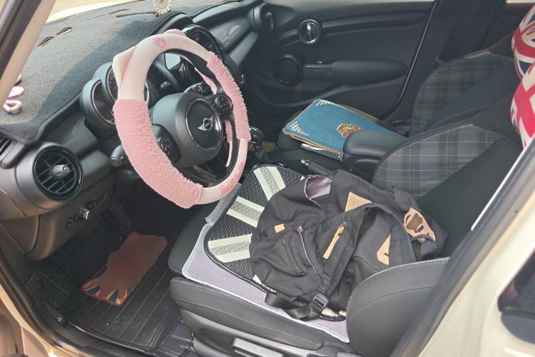 Used MINI 2016 1.5T COOPER Five-Door Edition Left Front Seat