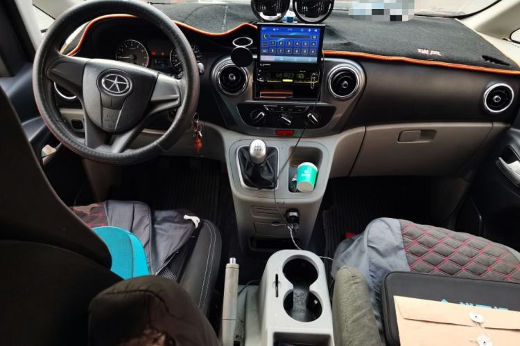 Used JAC Refine M3 2016 IKEA Edition 1.6L Luxury Model Center Console