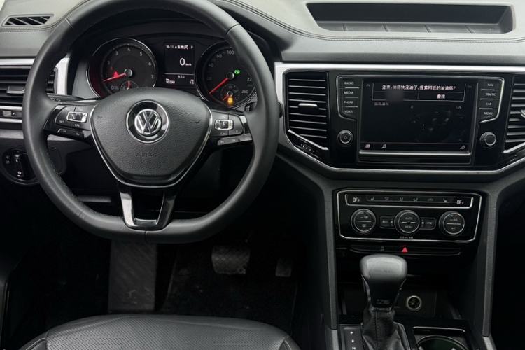 Used Volkswagen Teramont 2017 530 V6 Four-Wheel Drive Luxury Edition Interior 1