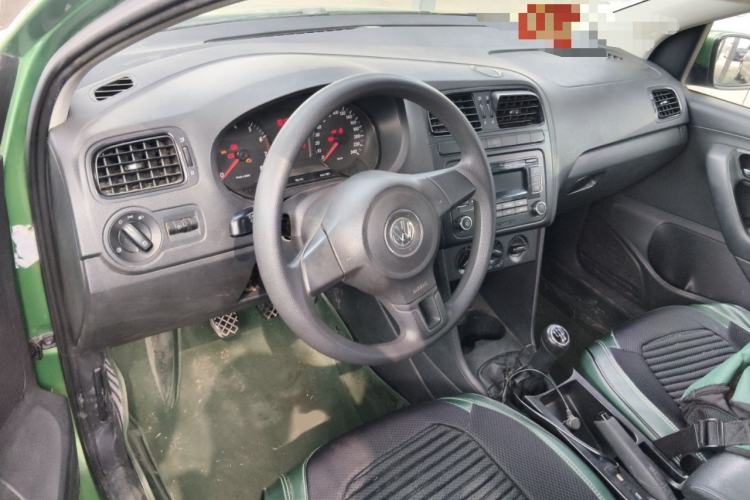 Used Volkswagen Polo 2013 1.4L Manual Fashion Edition Steering Wheel