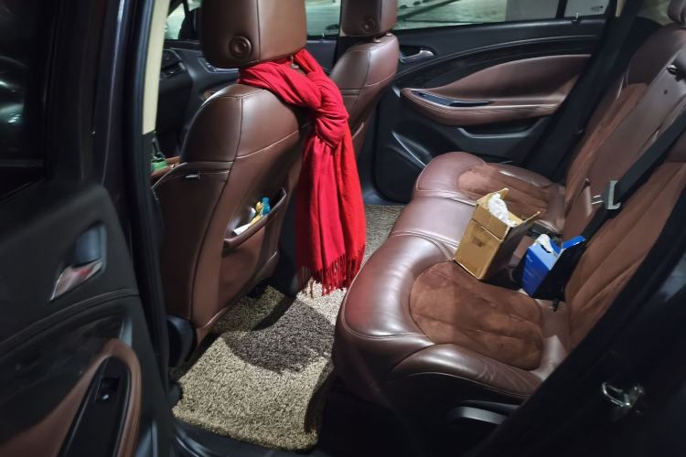 Used Buick Envision 2016 28T Four-Wheel Drive Elite Version Left Rear Seat