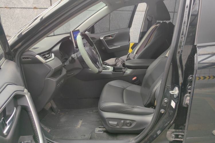 Used Toyota Wildlander 2022 2.0L CVT Two-Wheel Drive Luxury Edition