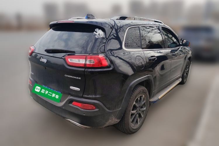 Used Jeep Cherokee 2016 2.4L Professional Smart Version