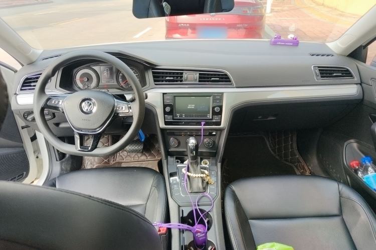 Used Volkswagen Lamando 2019 230TSI DSG Fashion Edition China VI