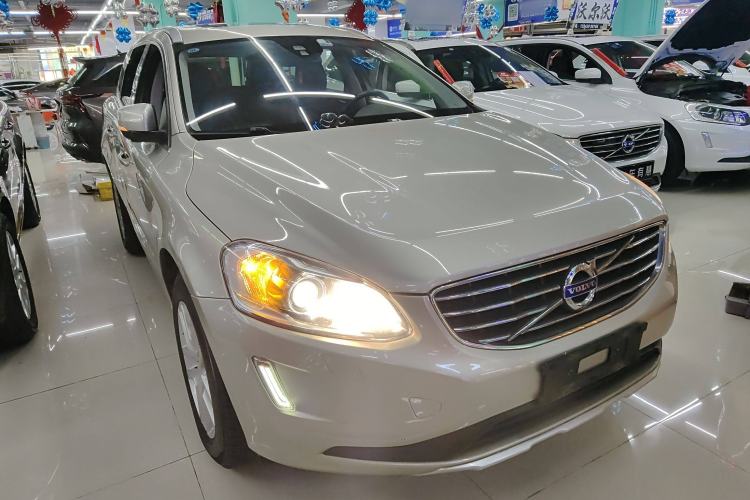 Used Volvo XC60 2017 T5 Smart Upgrade Edition
