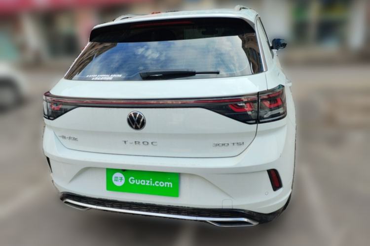 Used Volkswagen T-ROC 2025 Facelifted 300TSI DSG Two-Wheel-Drive Chen Guang Edition Rear