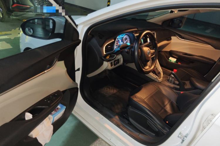 Used Buick GT 2015 15N Automatic Elite Version Driver Seat