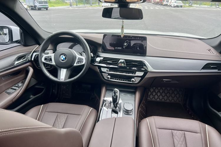 Used BMW 5 Series 2021 Facelifted 530Li Leading Edition M Sport Package