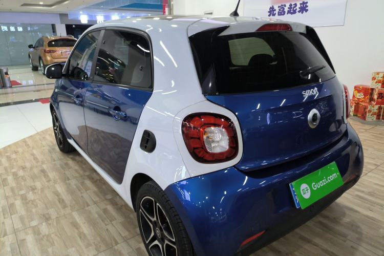 Used smart forfour 2016 0.9T 66 kW Ultimate Edition
