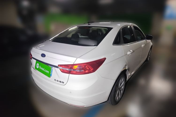 Used Ford Escort 2015 1.5L Automatic Fashion Model