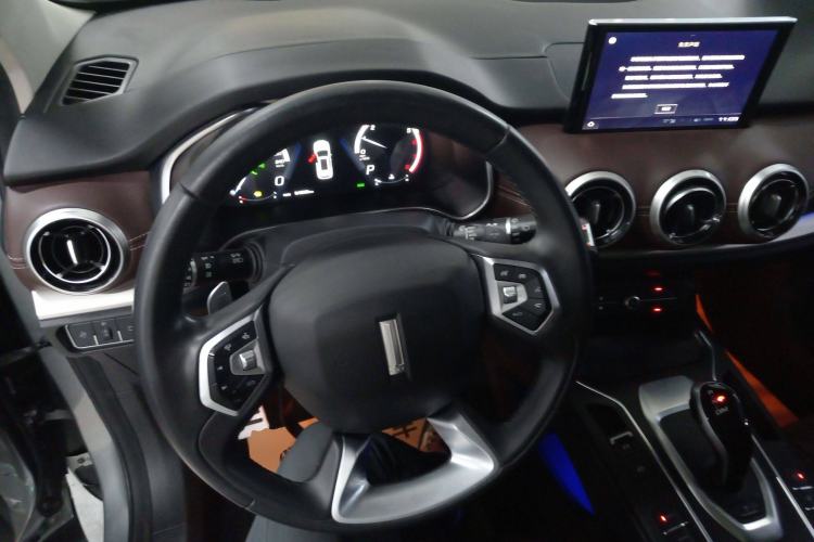 Used Wey VV6 2018 2.0T Two-Wheel-Drive Ultra-Luxury Version China V Standard