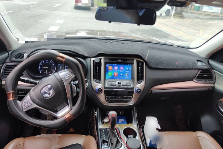 Used Changan CS95 2017 2.0T Four-Wheel Drive ZhiZun Edition